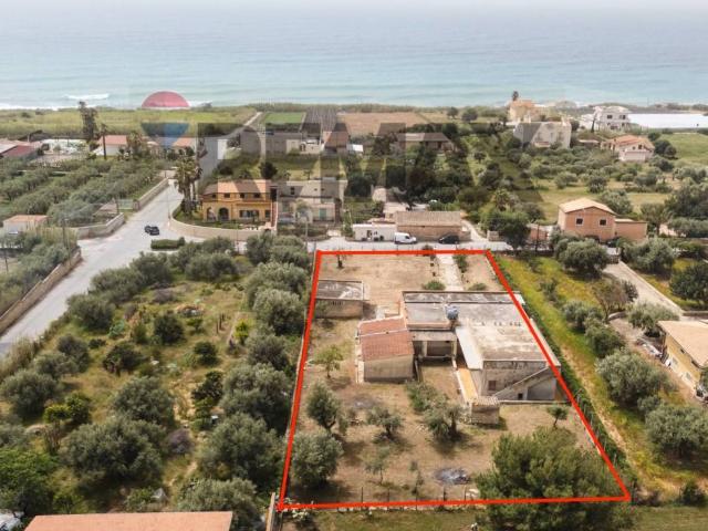 Villa Indipendente in vendita a Cava d'Aliga, Cava D'aliga