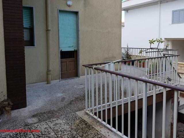Villa Indipendente in vendita a Cava d'Aliga, Cava D'aliga