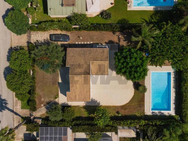 Villa Indipendente in vendita a Playa Grande, Cava D'aliga