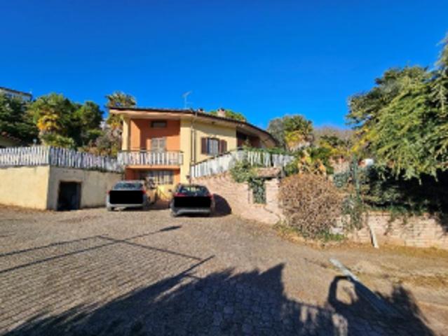 Villa Indipendente in vendita a Piemonte, Torino