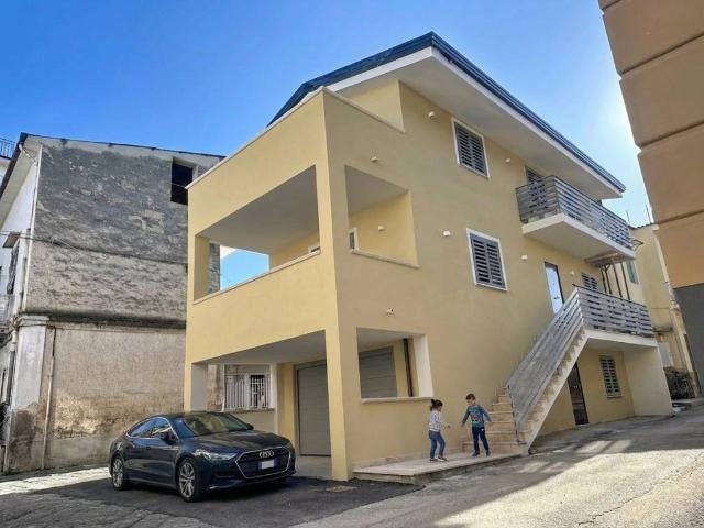 Villa Indipendente in vendita a Scisciano, Campania