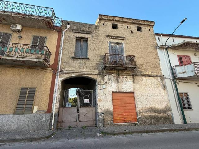 Villa Indipendente in vendita a Saviano, Campania