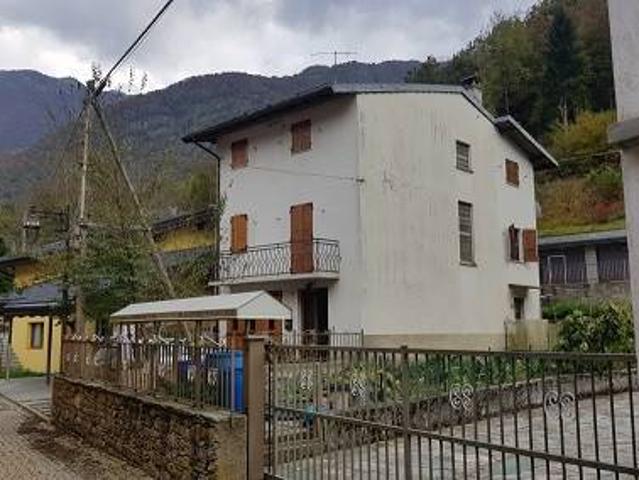 Villa Indipendente in vendita a Piemonte, Vercelli