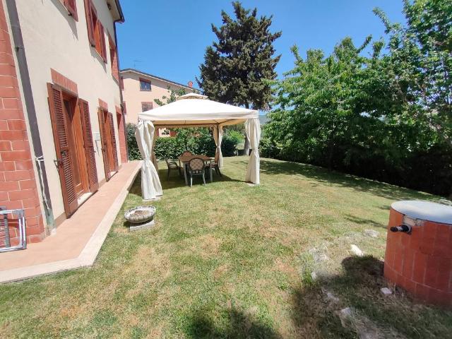 Villa Indipendente in vendita a Scoppito, Abruzzo