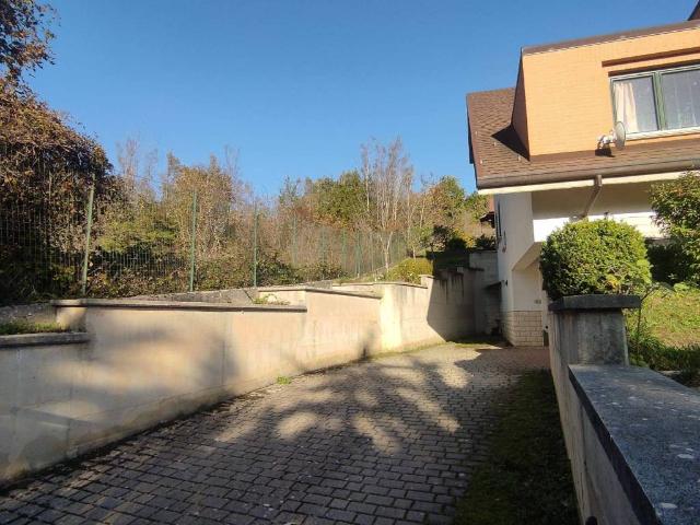 Villa Indipendente in vendita a Collettara, Scoppito