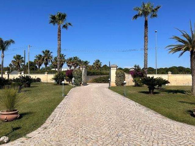 Villa Indipendente in vendita a Puglia, Lecce