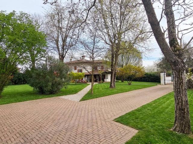 Villa Indipendente in vendita a Scorzè, Veneto