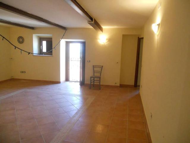 Villa Indipendente in vendita a Scurcola Marsicana, Abruzzo