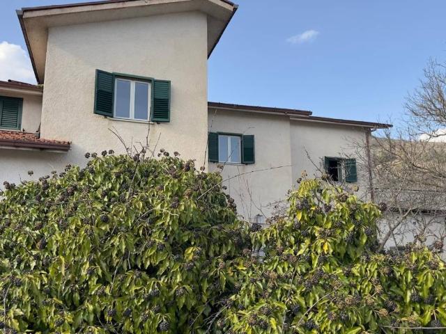 Villa Indipendente in vendita a Scurcola Marsicana, Abruzzo