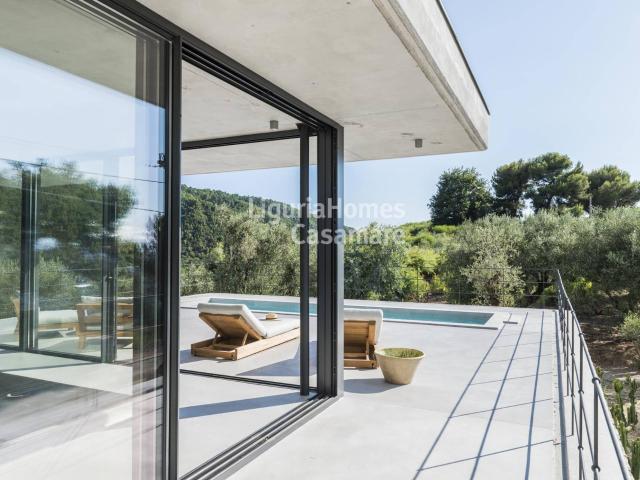 Villa Indipendente in vendita a Seborga, Liguria