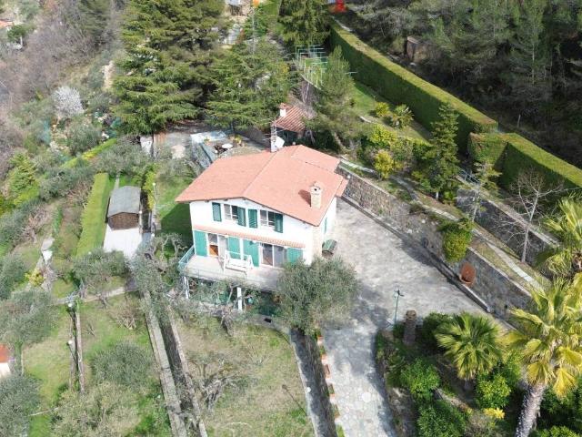 Villa Indipendente in vendita a Seborga, Liguria