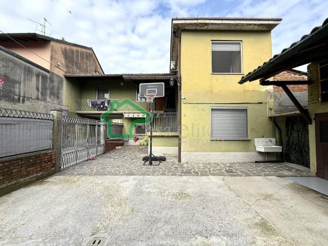 Villa Indipendente in vendita a Secugnago, Lombardia