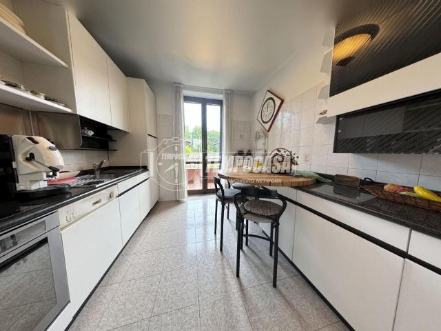 Villa Indipendente in vendita a Sedriano, Lombardia