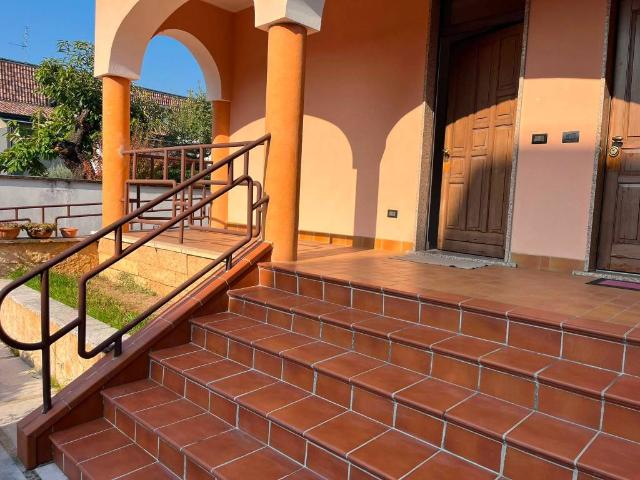 Villa Indipendente in vendita a Roveda, Sedriano