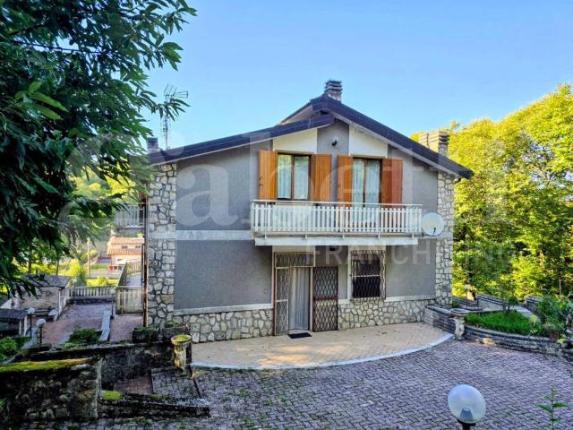 Villa Indipendente in vendita a Roma Capitale, Lazio