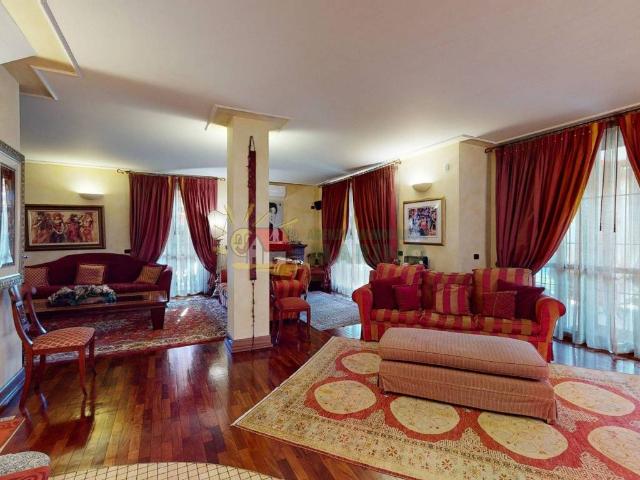 Villa Indipendente in vendita a Rovagnasco, Segrate