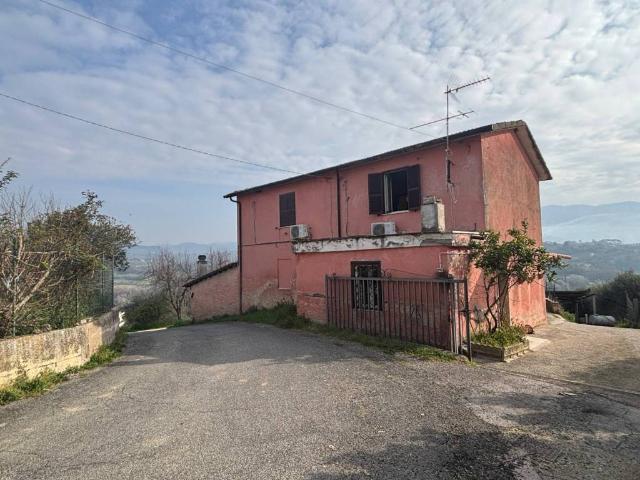 Villa Indipendente in vendita a Selci, Lazio