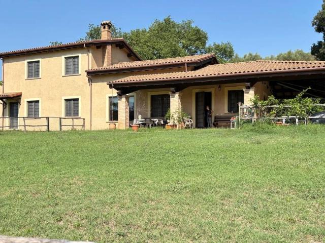 Villa Indipendente in vendita a Selci, Lazio