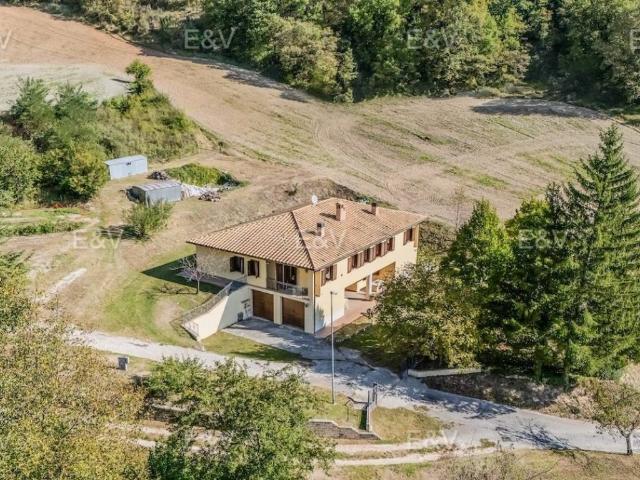 Villa Indipendente in vendita a Sellano, Umbria