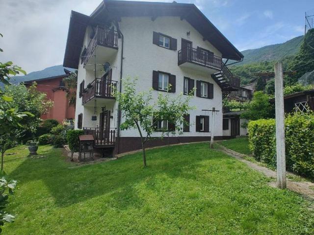 Villa Indipendente in vendita a Comunità montana della valle Camonica, Sellero