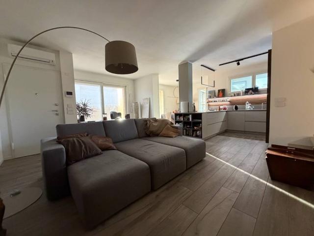 Villa Indipendente in vendita a Pralungo, Selvazzano Dentro