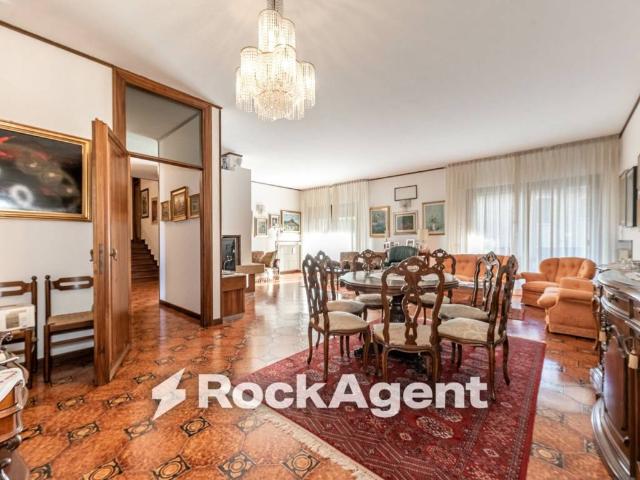 Villa Indipendente in vendita a Selvazzano Dentro, Veneto