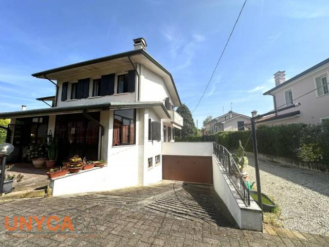 Villa Indipendente in vendita a San Domenico, Selvazzano Dentro