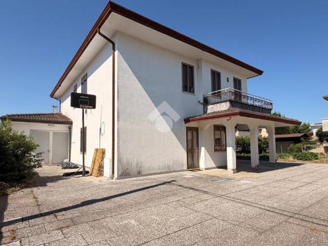 Villa Indipendente in vendita a Selvazzano Dentro, Veneto