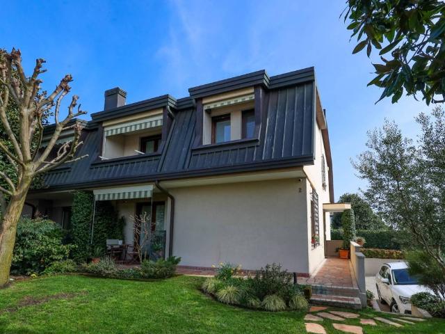 Villa Indipendente in vendita a Caselle, Selvazzano Dentro