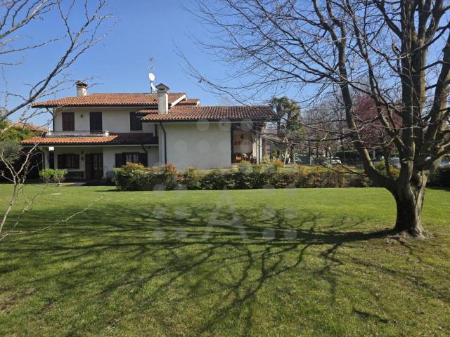 Villa Indipendente in vendita a Selvazzano Dentro, Veneto