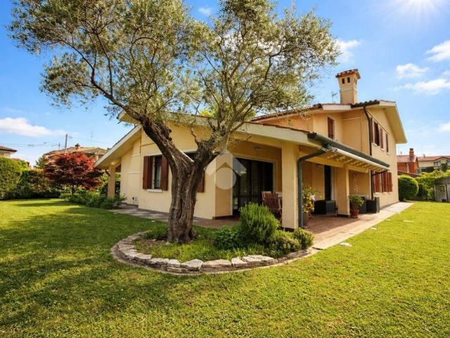 Villa Indipendente in vendita a Selvazzano Dentro, Veneto