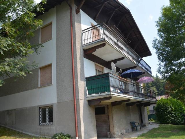 Villa Indipendente in vendita a Selvino, Lombardia