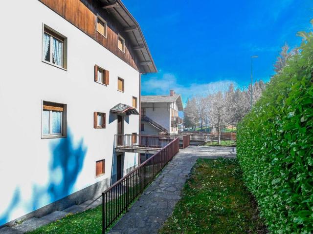 Villa Indipendente in vendita a Selvino, Lombardia