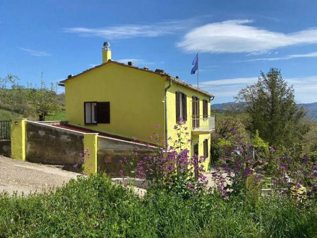Villa Indipendente in vendita a Petricci, Semproniano