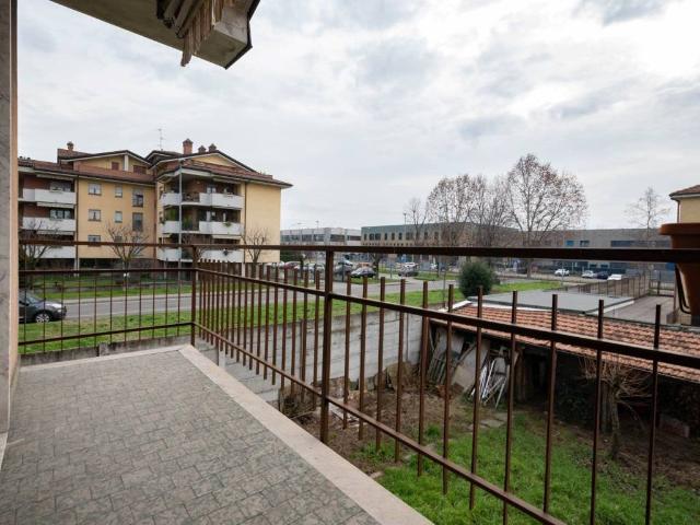 Villa Indipendente in vendita a Castelletto, Senago
