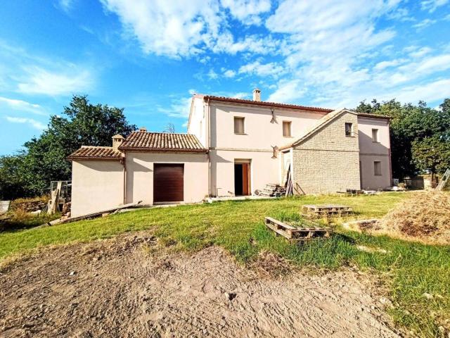 Villa Indipendente in vendita a Marche, Ancona