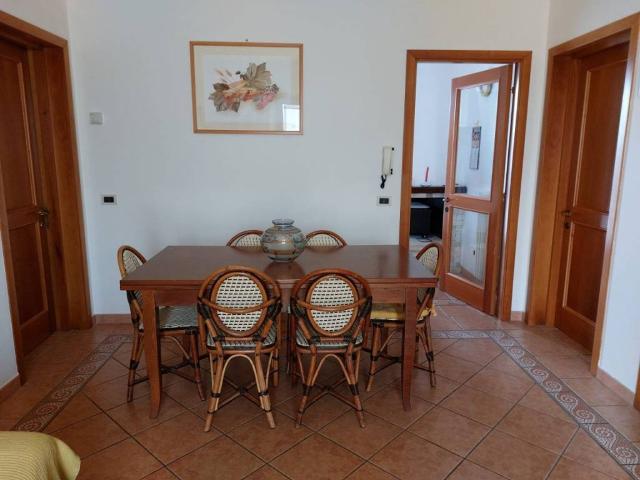 Villa Indipendente in vendita a Cesano, Marche