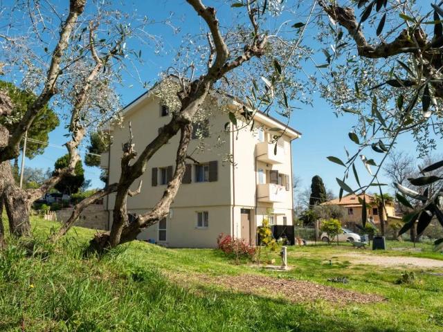 Villa Indipendente in vendita a Marche, Ancona