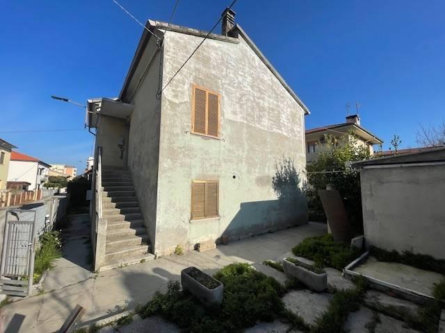 Villa Indipendente in vendita a Marche, Ancona