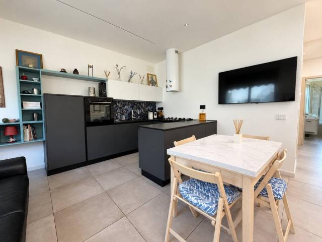 Villa Indipendente in vendita a Borgo Molino, Senigallia