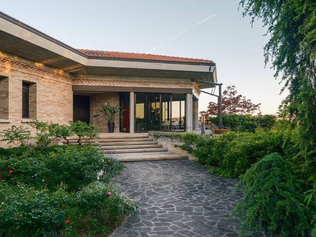 Villa Indipendente in vendita a Borgo Ribeca, Marche
