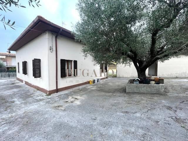 Villa Indipendente in vendita a Marche, Ancona