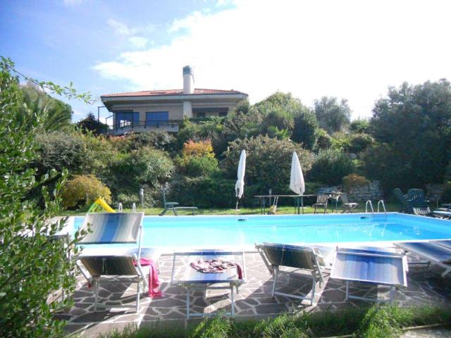 Villa Indipendente in vendita a Marche, Ancona