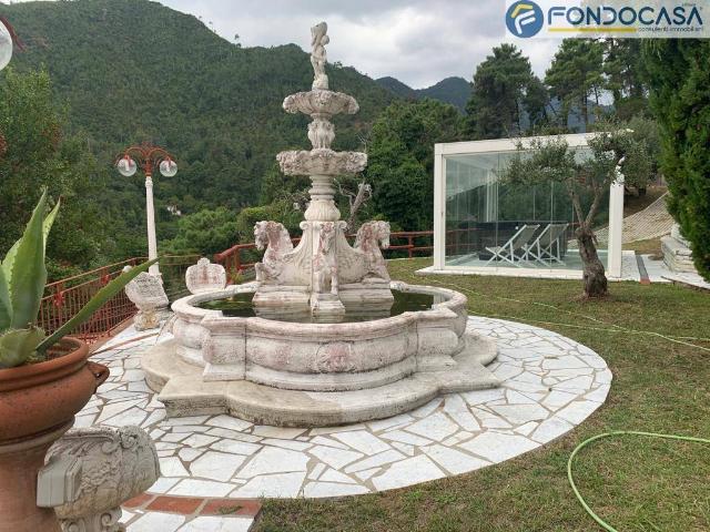 Villa Indipendente in vendita a Corvaia, Seravezza