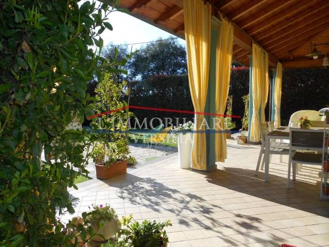 Villa Indipendente in vendita a Frasso, Seravezza