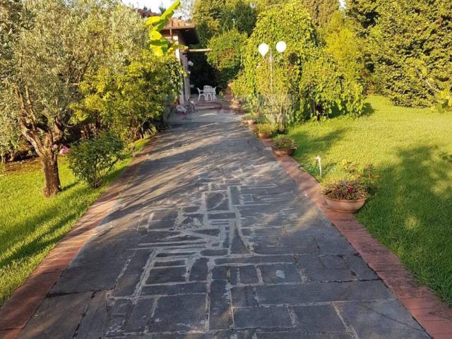 Villa Indipendente in vendita a Frasso, Seravezza