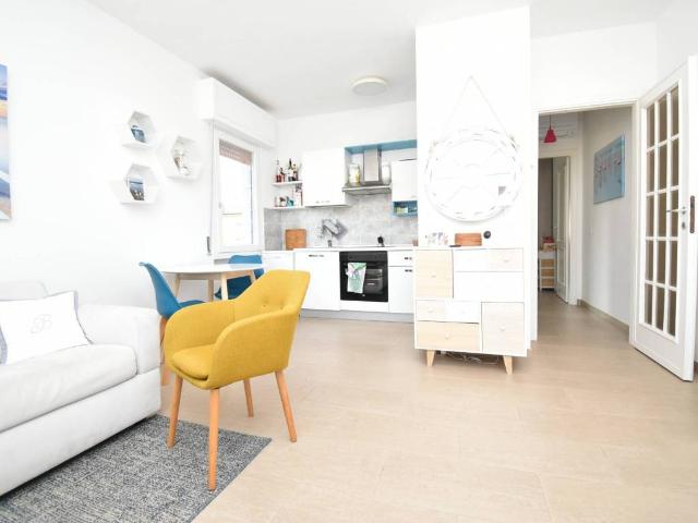 Villa Indipendente in vendita a Frasso, Seravezza