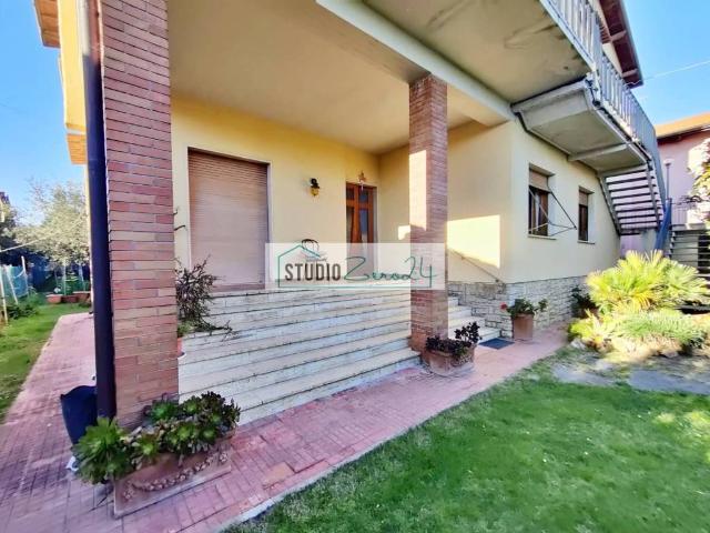 Villa Indipendente in vendita a Pozzi, Seravezza