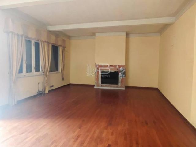 Villa Indipendente in vendita a Seravezza, Toscana