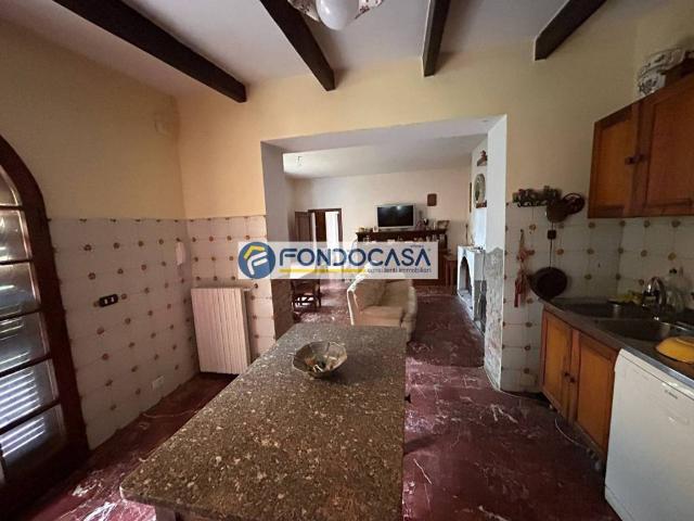 Villa Indipendente in vendita a Frasso, Seravezza